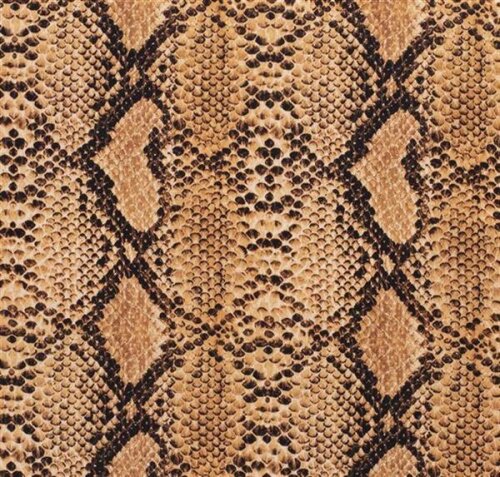 La serpiente de tela decorativa se ve marrón