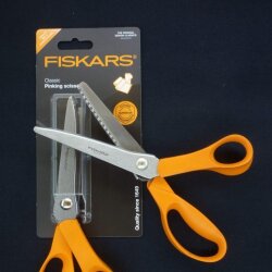 SCISSORS ZIGZAG