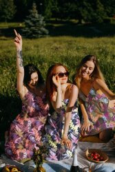 Viskose Lenzing 100% EcoVera™ Abstrakte Blumen - dunkelblau